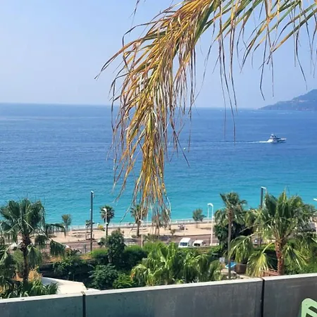 Διαμέρισμα Theo'z *